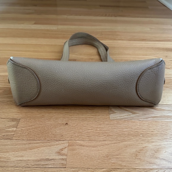 Salvatore Ferragamo Satchel Handbag Camel Light Tan - Picture 5 of 16